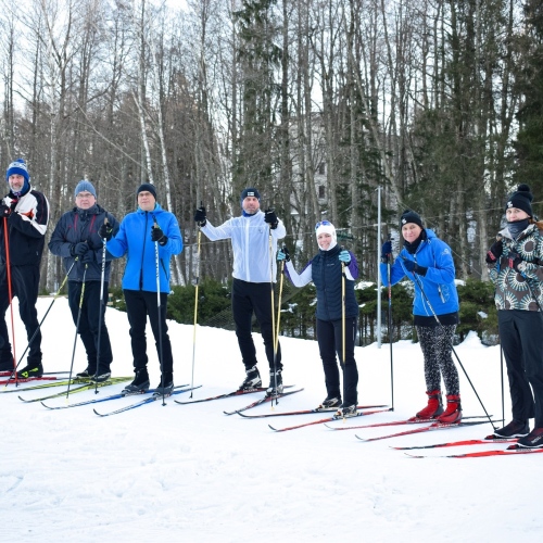 MURGi töötajad suusatamas