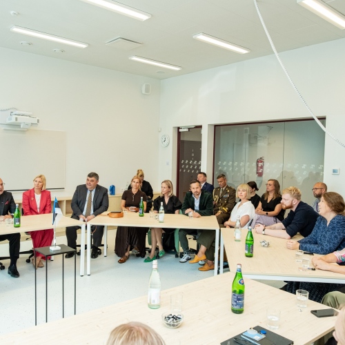 vestlusring Vabariigi Presidendi, TI-hüppe programmi toetajate ja eestvedajate ja MURGi õpetajatega