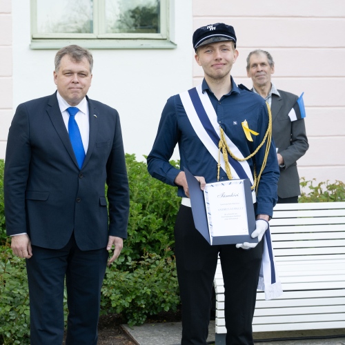 Andrus Lepikult aukirjaga