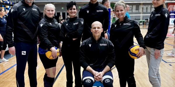 Piloodid haridustöötajate võrkpalliturniiril