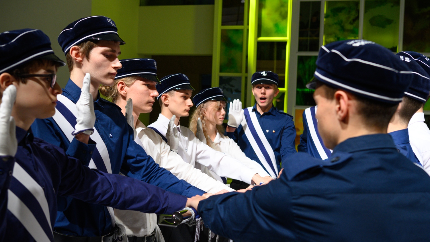 Liputoimkond lipu õnnistamise tseremoonial