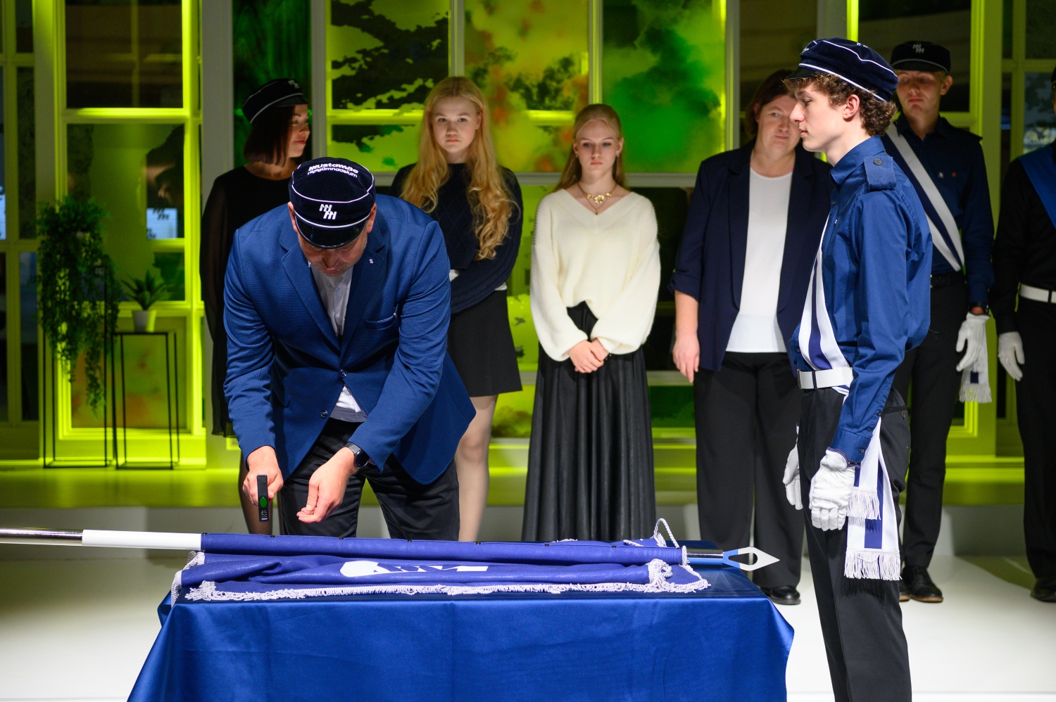 Lipu naelutamine_foto Carl Gustav Moritz